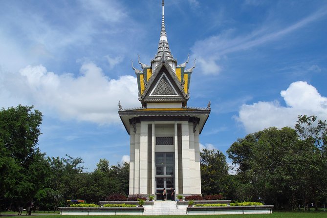 Remnants of a Khmer Rouge Era - Timing: how to mentally prepare for two heavy stops