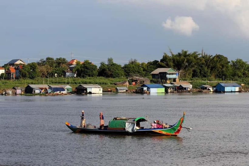 Siem Reap to Phnom Penh Full-Day land/cruise tour (one way) - What you see from the boat: rural life on the river, not a highlight parade