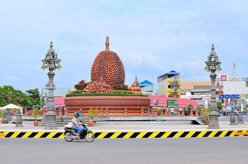 Small Group: One Day Phnom Penh to Kampot, Kep include lunch - Salt Fields Stop: Watching Cambodia Produce the Everyday