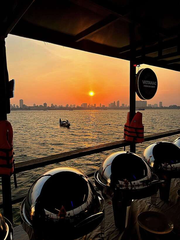 Sunset Cruise-Unlimited Beers-Sodas-BBQ buffet-Fruit platter - Small Comfort Tips That Make the Cruise Better