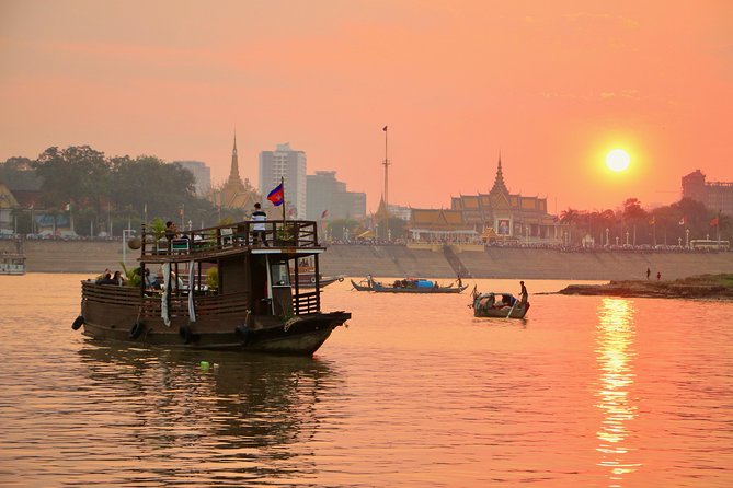 Sunset Cruise with unlimited beer & soft drinks -English speaking guide on board - Key highlights you should care about