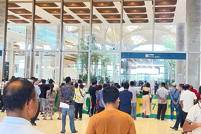 Techo International Airport Transfer - Air-conditioned comfort: the simple win on a hot travel day
