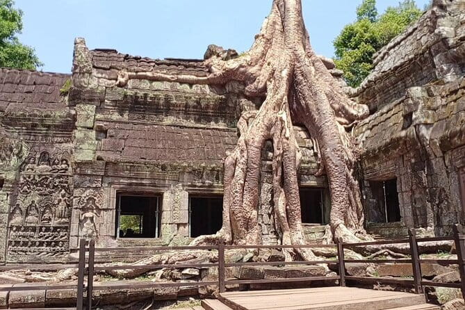 Two Day Tour, Taxi Phnom Penh to Siem Reap, Angkor Visit & Return - Optional floating village stop: when to add it (or skip it)